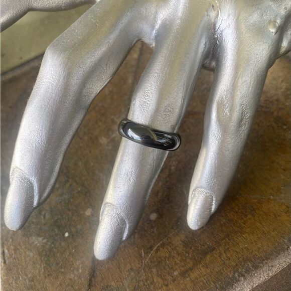 BLACK RING  - Picture 5 of 8